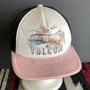 Volcom Baia Park foam snapping Trucker Hat